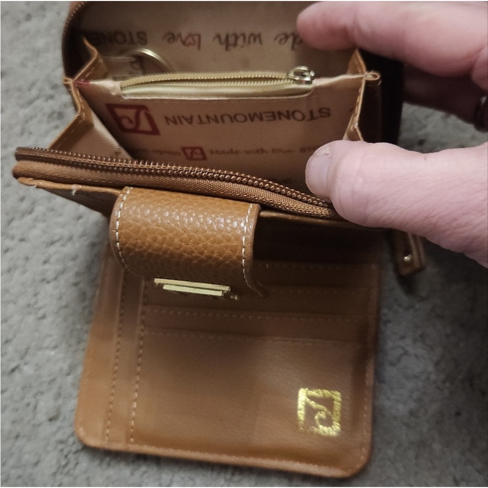 Stone Mountain Accessories Red and Tan Wallet - Picture 4 of 4